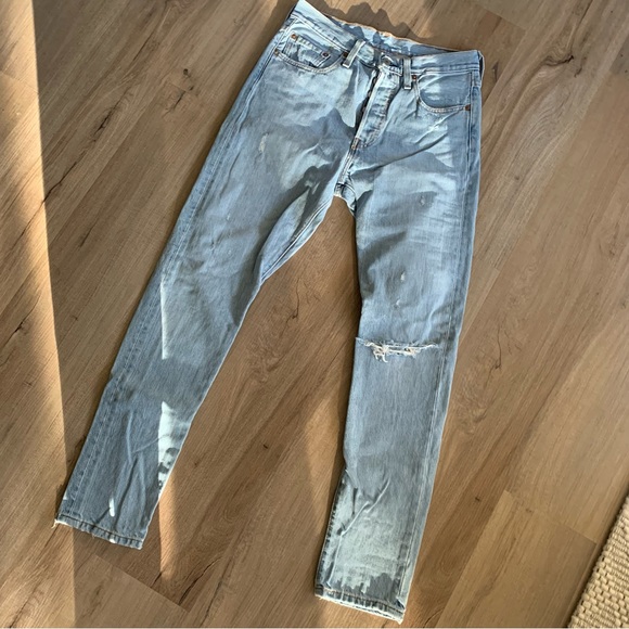 NWOT Levi’s 501 Distressed Jeans - Picture 4 of 12